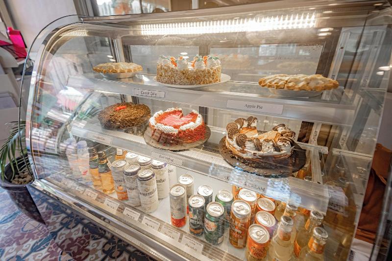 Photo of White Shamrock Beach Hotel, 3-star hotel in Boracay Island