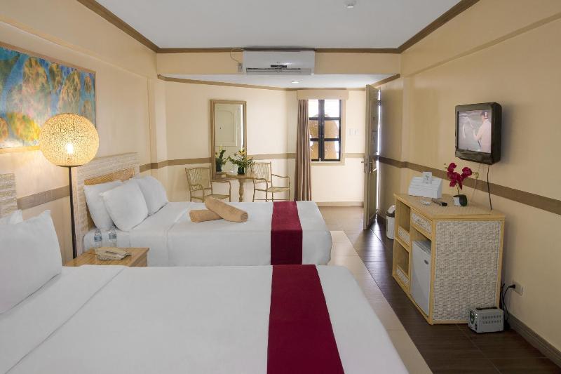 Photo of White Shamrock Beach Hotel, 3-star hotel in Boracay Island