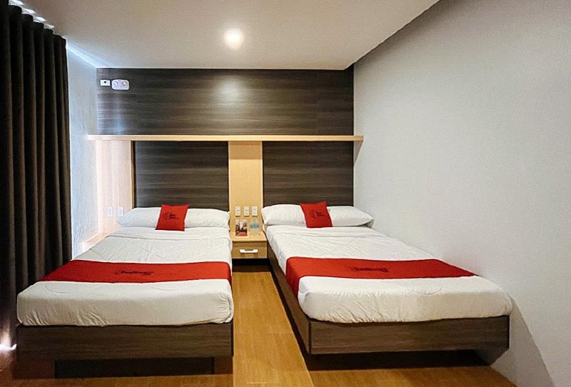 Photo of RedDoorz Hostel @ Ritz Place Baguio, 1-star hotel in Baguio
