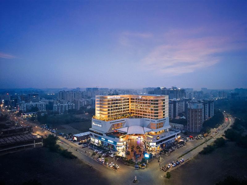 Photo of Hyatt Place Vadodara, 5-star hotel in Vadodara