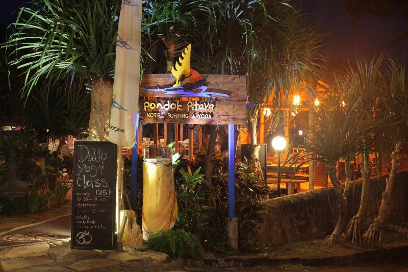 Pondok Pitaya Hotel, Surfing & Yoga, Singapore