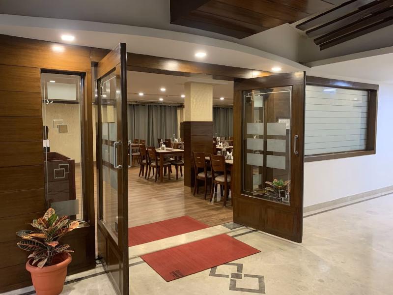 Photo of Lords MidTown Suites Bangalore, 3-star hotel in Bengaluru