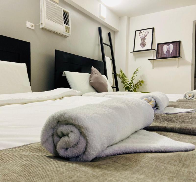 Photo of Casa Cecilia Hotel, 2-star hotel in Bantay