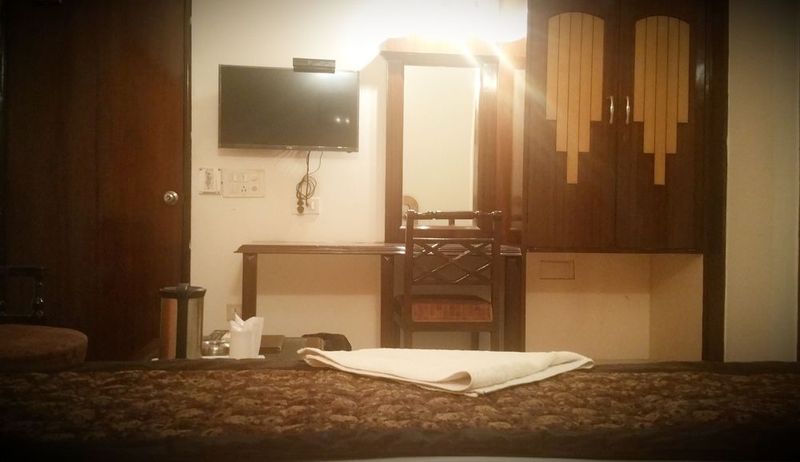 Photo of Hotel Paras International, 3-star hotel in Delhi (and vicinity)