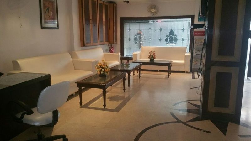 Photo of Hotel Paras International, 3-star hotel in Delhi (and vicinity)