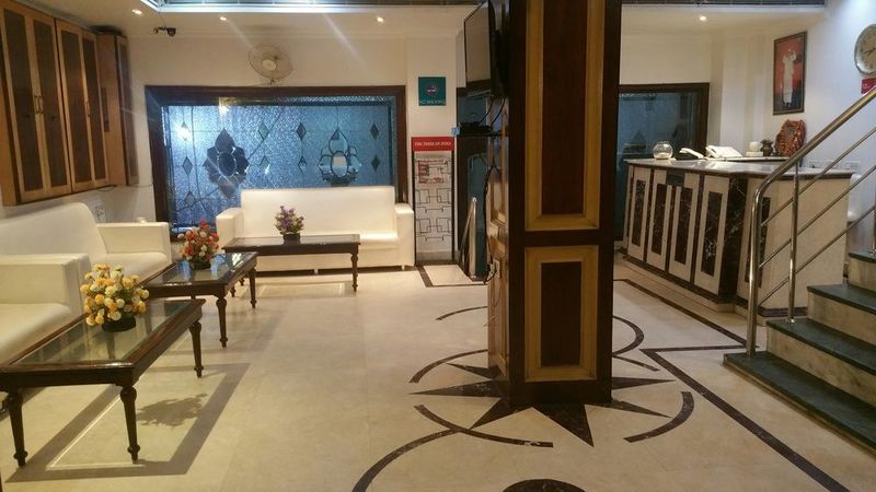 Photo of Hotel Paras International, 3-star hotel in Delhi (and vicinity)