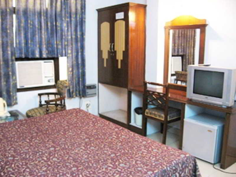 Photo of Hotel Paras International, 3-star hotel in Delhi (and vicinity)