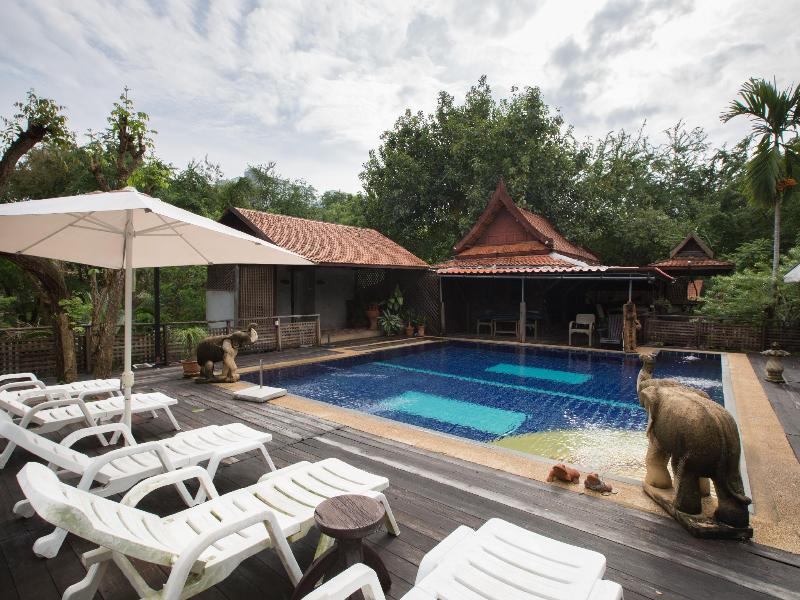 Photo of Inrawadee Resort, 3-star hotel in Pattaya (and vicinity)