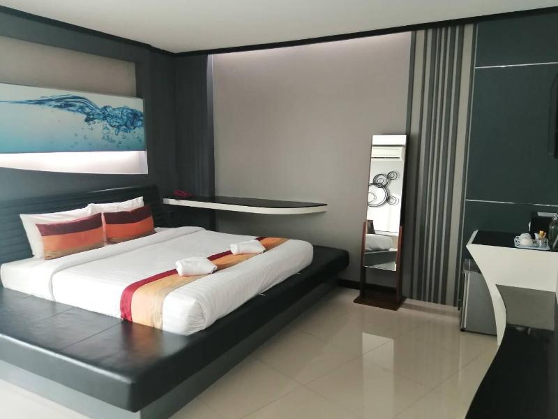 Photo of Mantra Varee Hotel, 4-star hotel in Khon Kaen