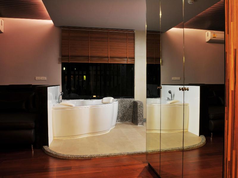 Photo of Mantra Varee Hotel, 4-star hotel in Khon Kaen