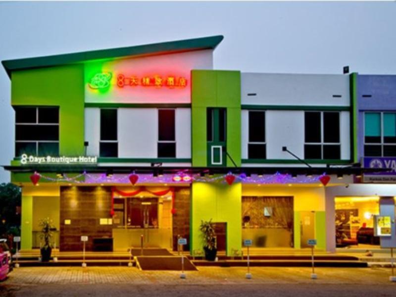 8 Days Boutique Hotel Impian Emas, Singapore