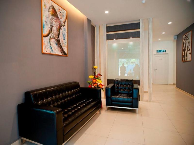 Photo of Big Orange Hotel, 2-star hotel in Sungai Petani