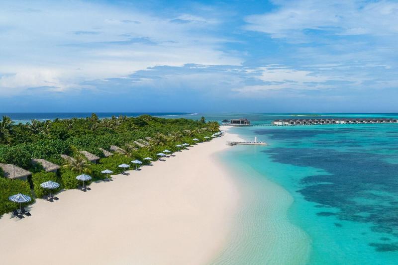 Le Meridien Maldives Resort & Spa, Singapore