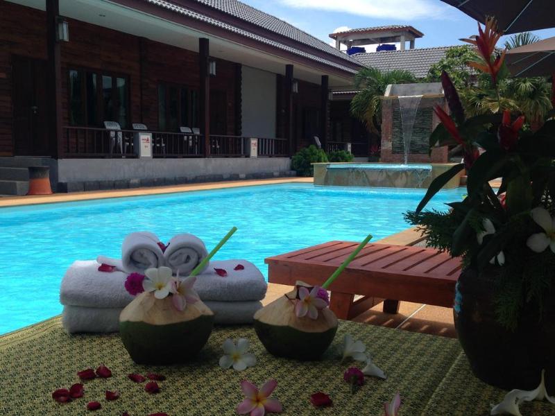 Photo of Khum Laanta Resort, 1-star hotel in Ko Lanta