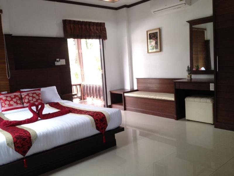 Photo of Khum Laanta Resort, 1-star hotel in Ko Lanta
