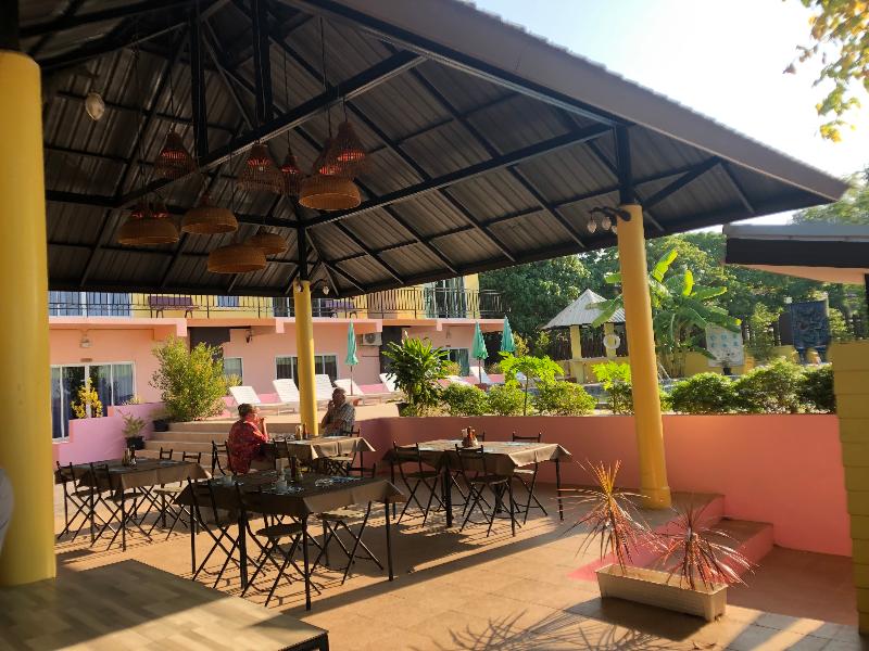 Photo of Anyavee Chom By The Sea, 3-star hotel in Sai Thai