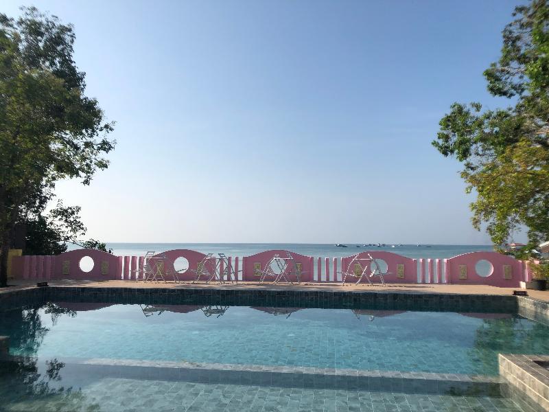 Photo of Anyavee Chom By The Sea, 3-star hotel in Sai Thai