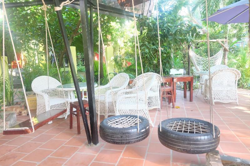 Mai Phuong Binh Bungalow, Singapore
