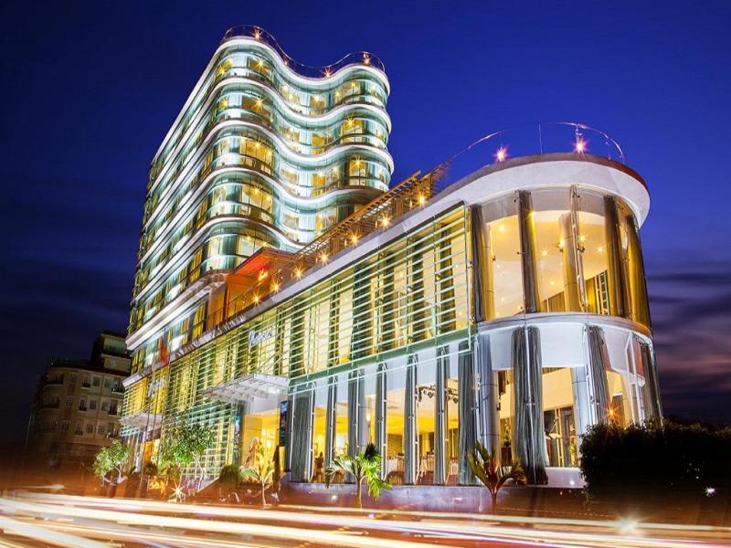 River Hotel, Singapore