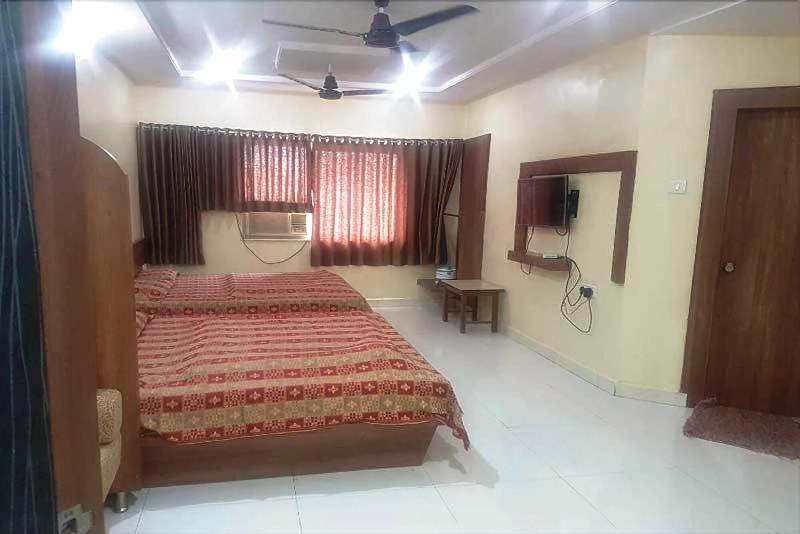 Photo of Hotel Sharan, 3-star hotel in Shirdi