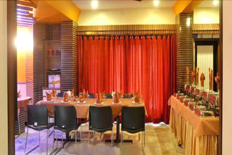Photo of Hotel Sharan, 3-star hotel in Shirdi