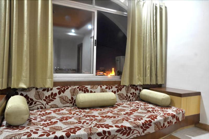 Photo of Hotel Sharan, 3-star hotel in Shirdi