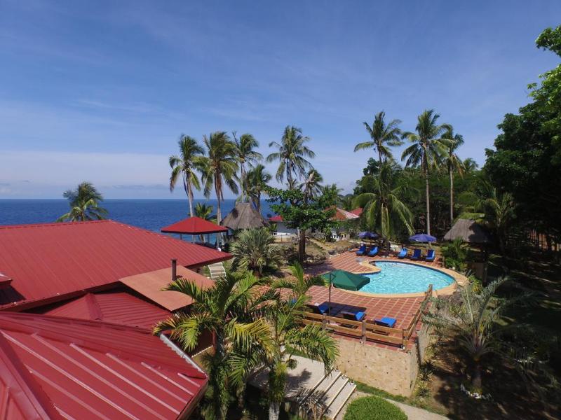 Photo of Blue Star Dive & Resort hotel in Anda