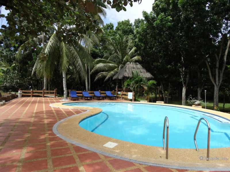 Photo of Blue Star Dive & Resort hotel in Anda