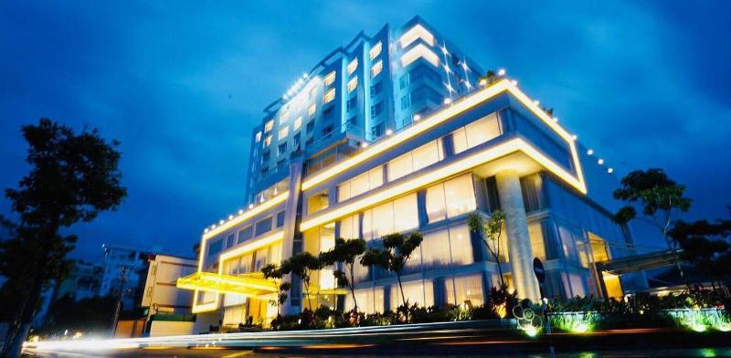 Saigon Vinh Long Hotel, Singapore