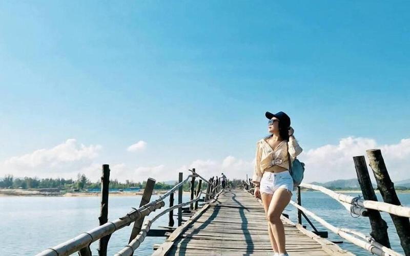 Quy Nhon Blue Sea Hotel, Singapore