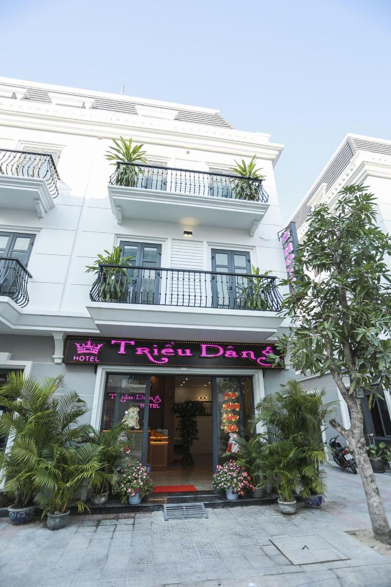 Trieu Dang Hotel, Singapore