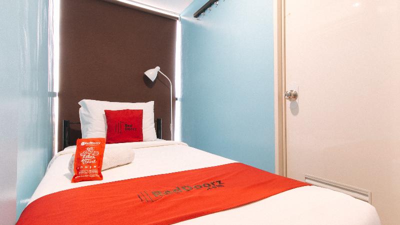 Photo of RedDoorz @ Greenview Hotel and Restobar Masbate, 1-star hotel in Masbate City