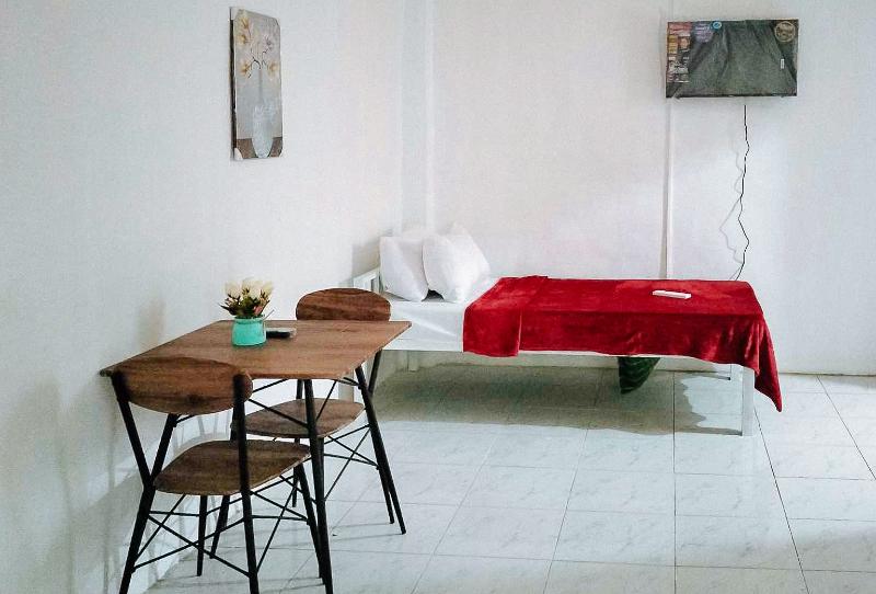 Photo of RedDoorz @ Rio Bella Lacson St. Bacolod, 1-star hotel in Bacolod