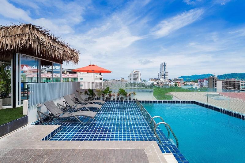 Photo of Hallo Patong Hotel & Restaurant, 3-star hotel in Bangla Road
