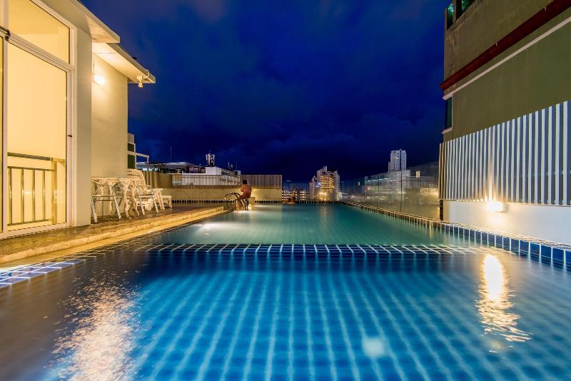 Photo of Hallo Patong Hotel & Restaurant, 3-star hotel in Bangla Road
