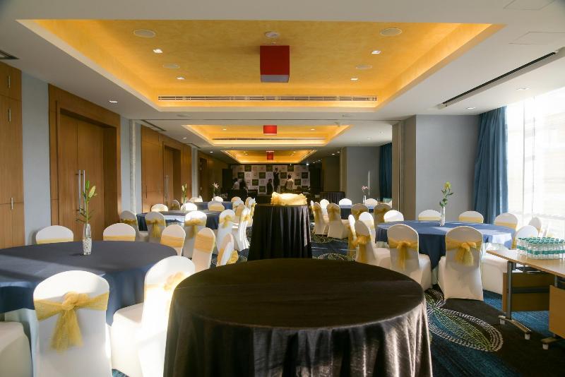 Oakwood Residence Kapil Hyderabad, 5-star hotel in Hyderabad (and vicinity)