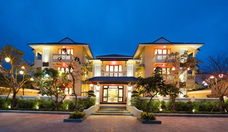 Calla Hotel Hoi an, Singapore