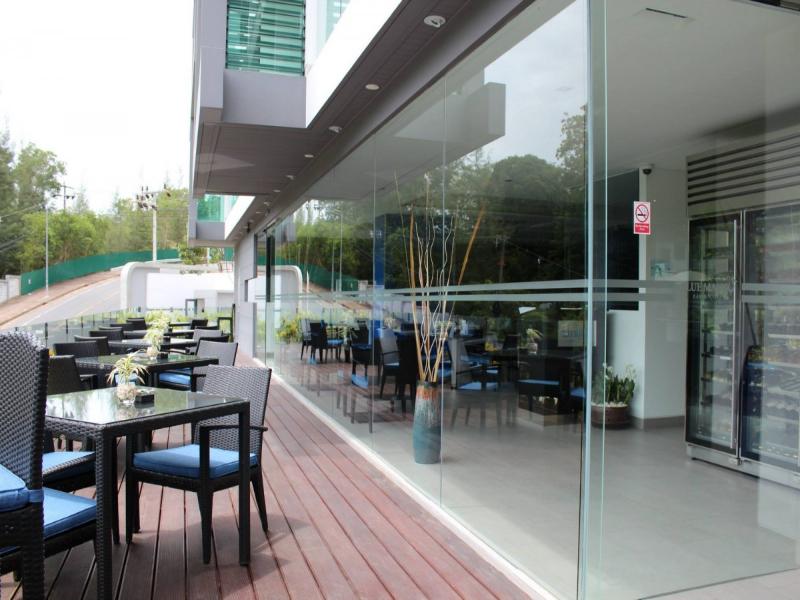 Photo of Absolute Twin Sands Resort & Spa, 4-star hotel in Bangla Road