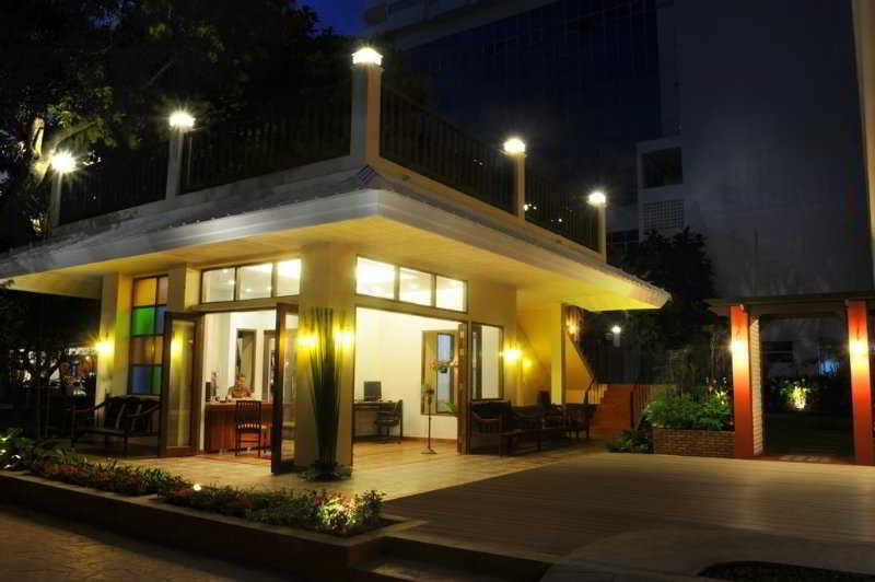 Baan Khun Nine Wangdoem Hotel, Singapore