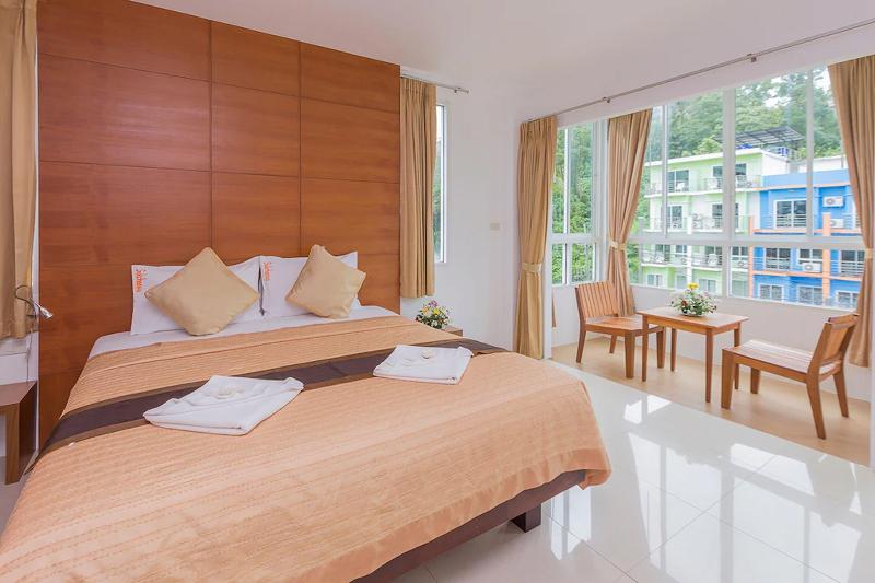 Sukcheewa Residence Phuket exterior, 2-Star hotel in Bangla Road