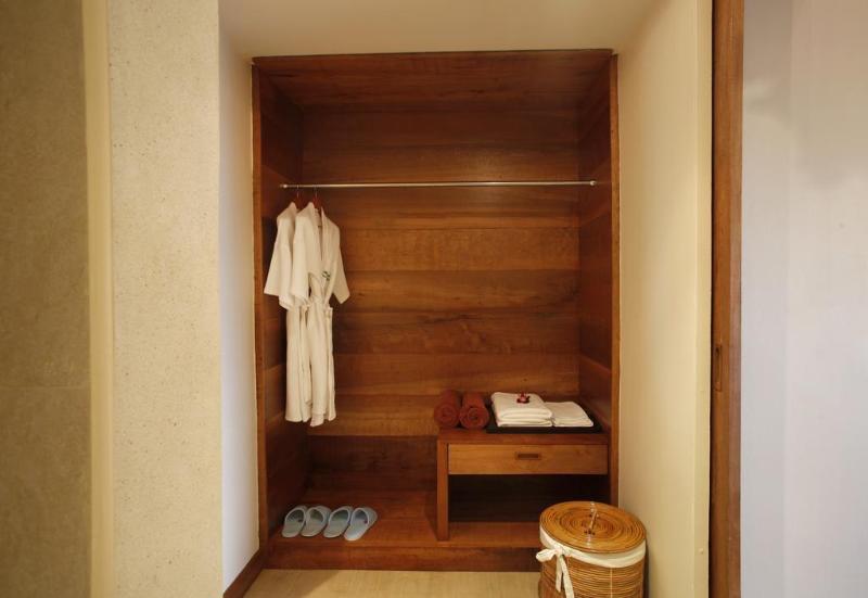 Korsiri Villas exterior, 4-Star hotel in Phuket (and vicinity)