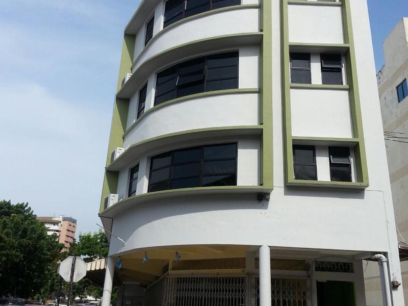 Merlin Hotel, Singapore