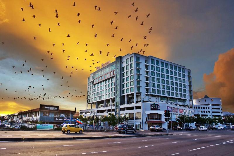 Pan Borneo Hotel Kota Kinabalu, Singapore