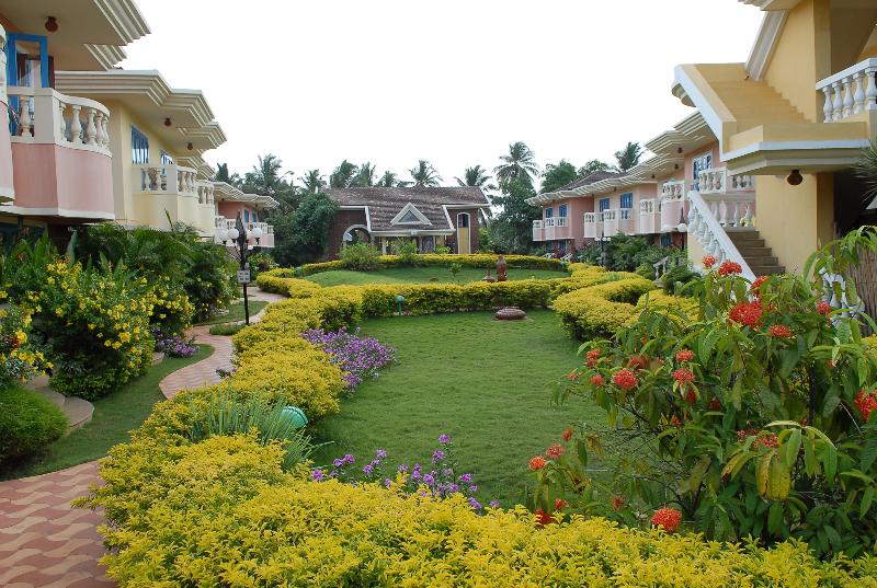 Photo of Coconut Grove Beach Resort, 4-star hotel in Betalbatim