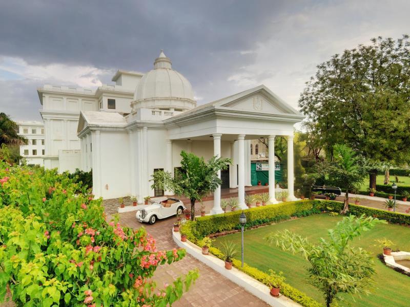 The Hadoti Palace exterior, 3-Star hotel in Bundi