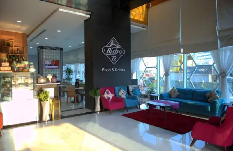 Photo of Al Mansour Plaza Hotel, 4-star hotel in Doha