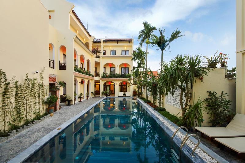 Little Gem Hoi An Boutique Hotel & Spa, Singapore