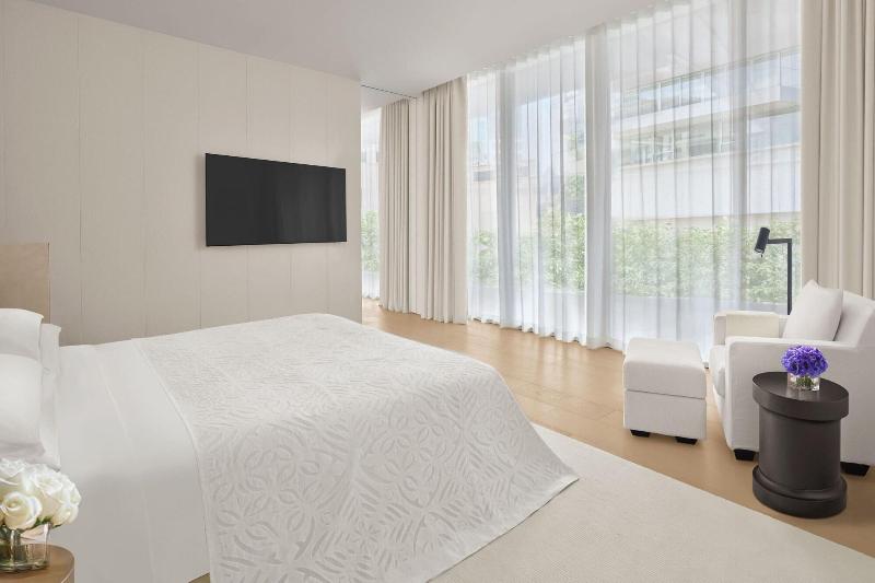 Photo of The Singapore EDITION, 5-star hotel in Orchard