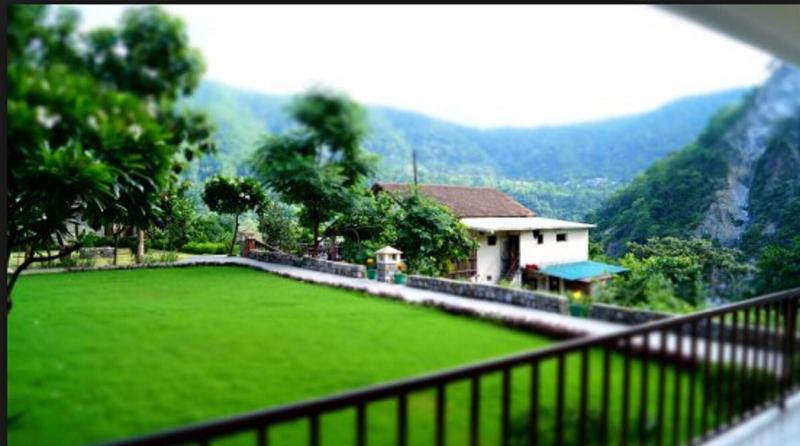 Photo of Sterling Corbett, 3-star hotel in Almora (and vicinity)