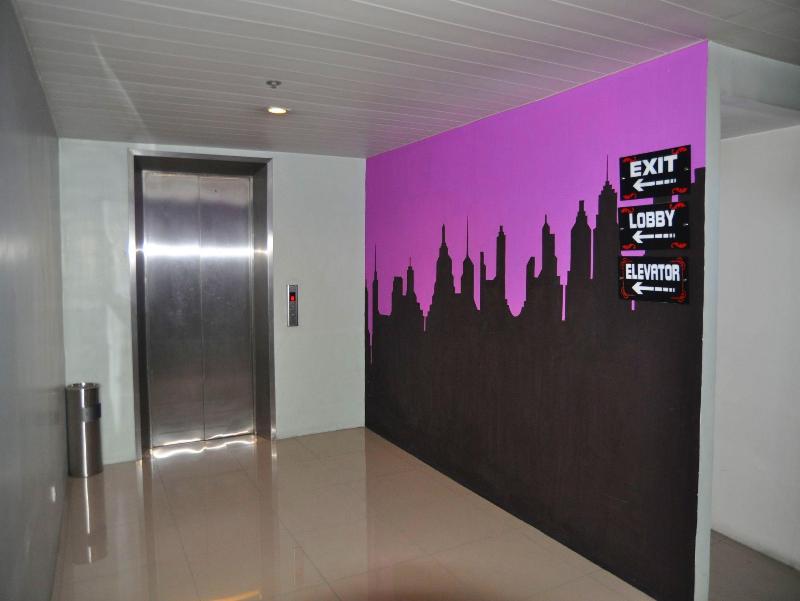 Harts Hotel Quezon City exterior, 3-Star hotel in Manila (and vicinity)